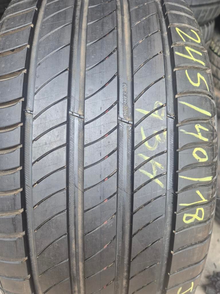 245/40/18 Comm Neuf, Enlèvement
