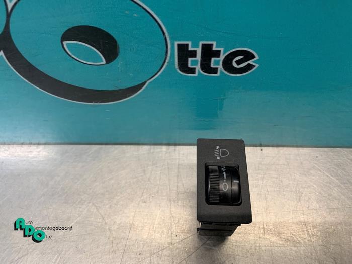 Commutateur phare hauteur réglable d'un Lexus IS 200 (IS 20, Autos : Pièces & Accessoires, Tableau de bord & Interrupteurs, Lexus