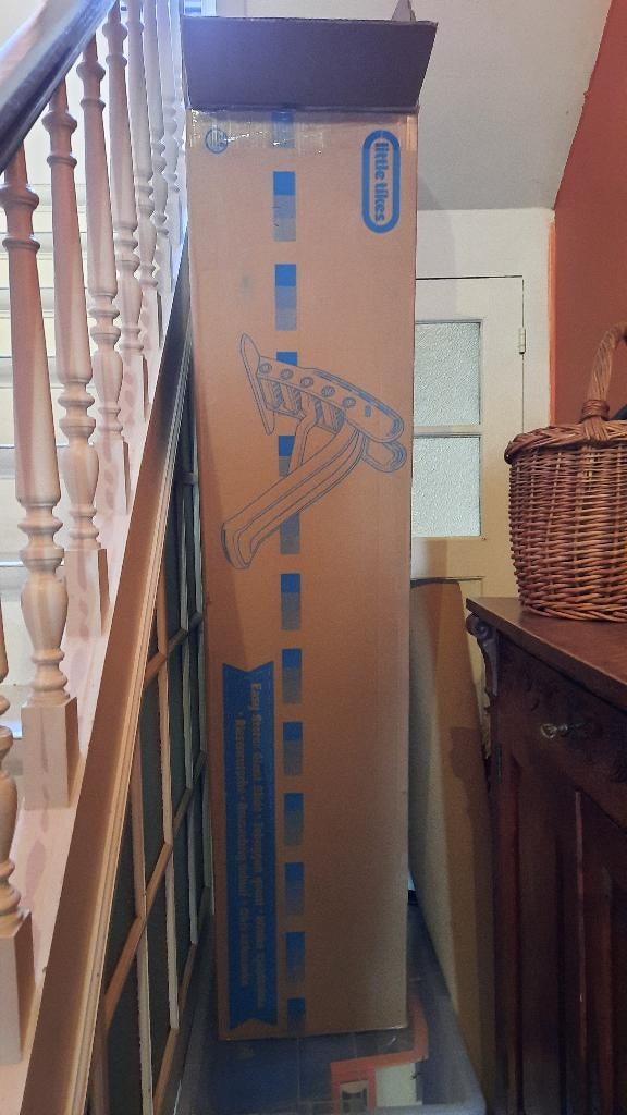 Tobogan enfant marque Little tikes. hauteur:1,40m, Enlèvement, Comme neuf