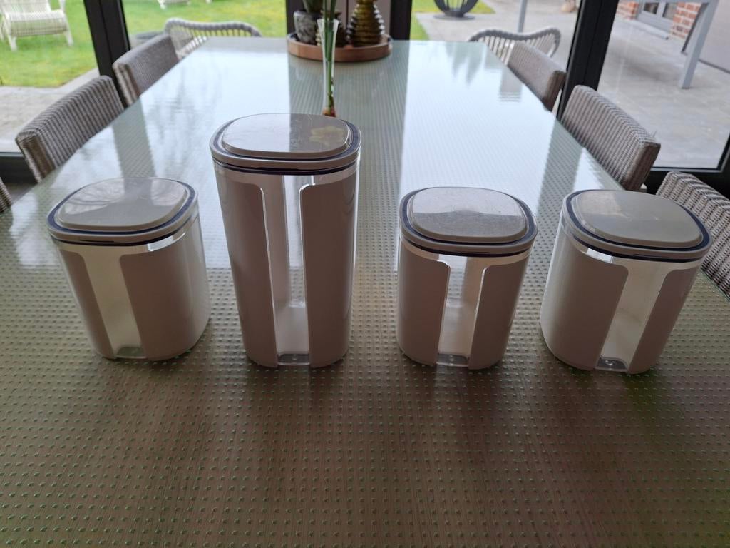 Boîtes de rangement Tupperware Skyline 1,5 l et 2,4 l, Enlèvement ou Envoi, Bleu, Boîte