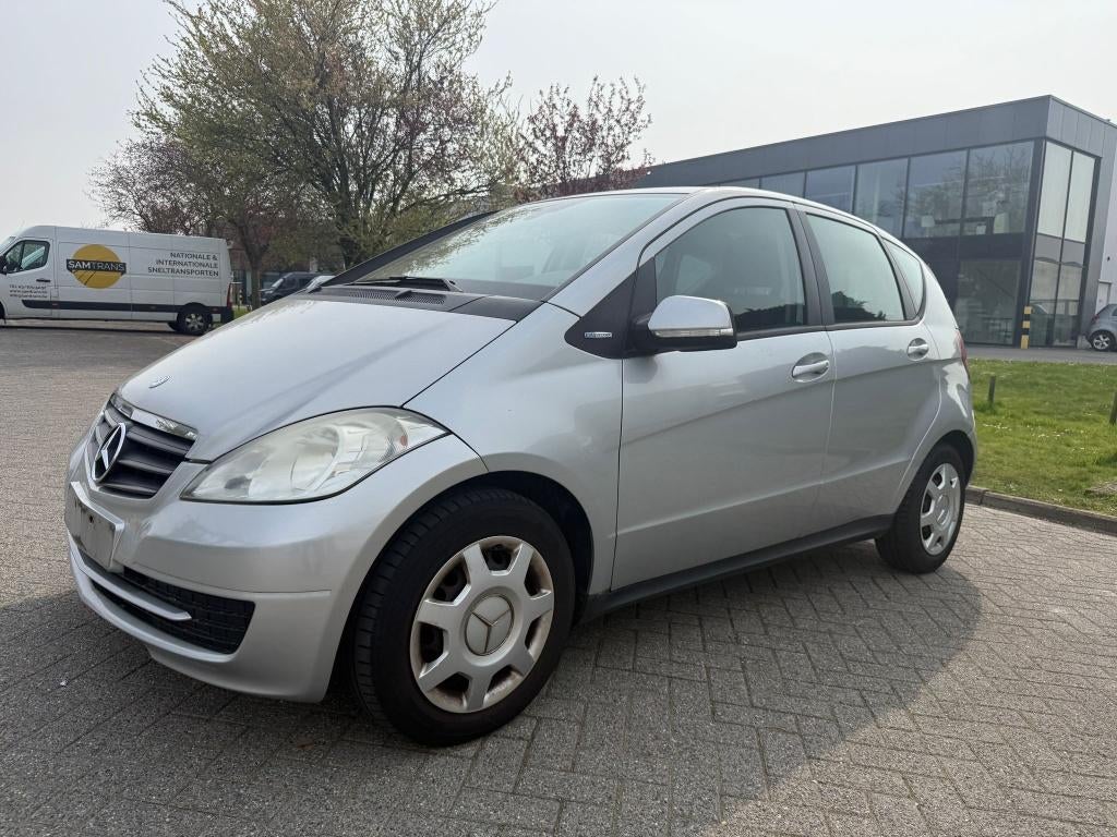 Mercedes A160 essence en 2010 (140 000 km), bon état, Achat, Entreprise, Boîte manuelle, Noir