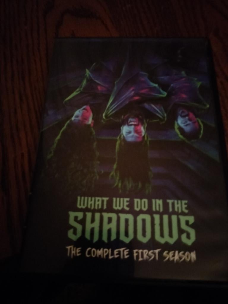 Dvd what we do in thé shadows complete serie 1 import Engela, Cd's en Dvd's, Dvd's | Tv en Series, Verzenden, Horror