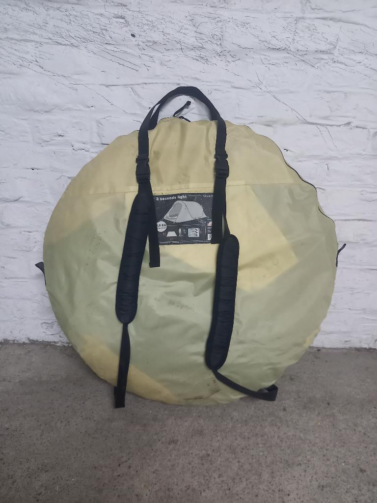 Je vend une tente Quechua 3 personnes facile à monter, Caravanes & Camping, Tentes, jusqu'à 3, Utilisé, Enlèvement