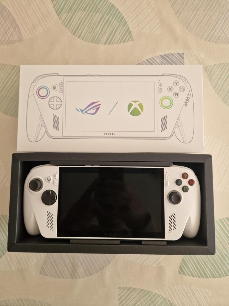 Asus Rog Ally in zeer goede staat met garantie., Ophalen