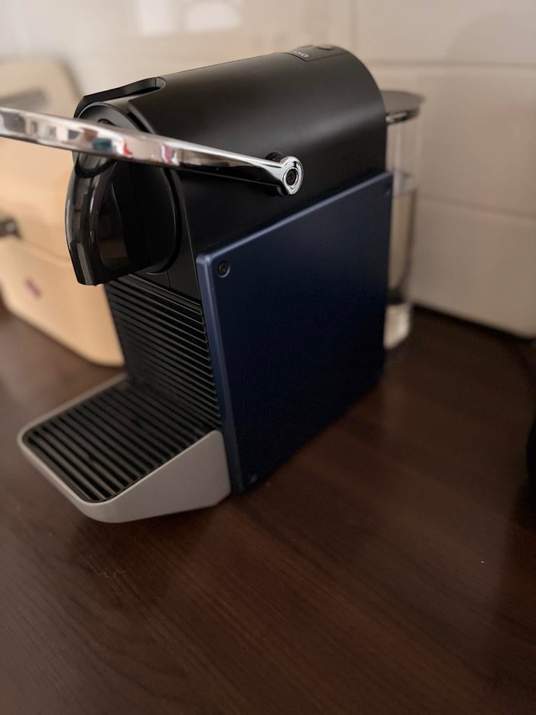 Nespresso Pixie Blue, Electroménager, Cafetières, Machine à espresso, Réservoir d'eau amovible, Dosettes et capsules de café, Comme neuf