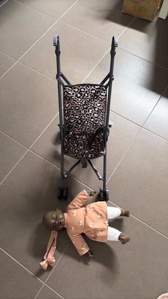 Pop met poppenwagen, Kinderen en Baby's, Ophalen, Zo goed als nieuw