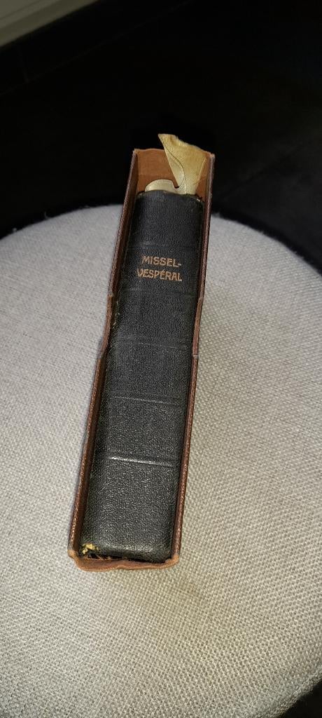 Romeins vesporaal missaal, Ophalen