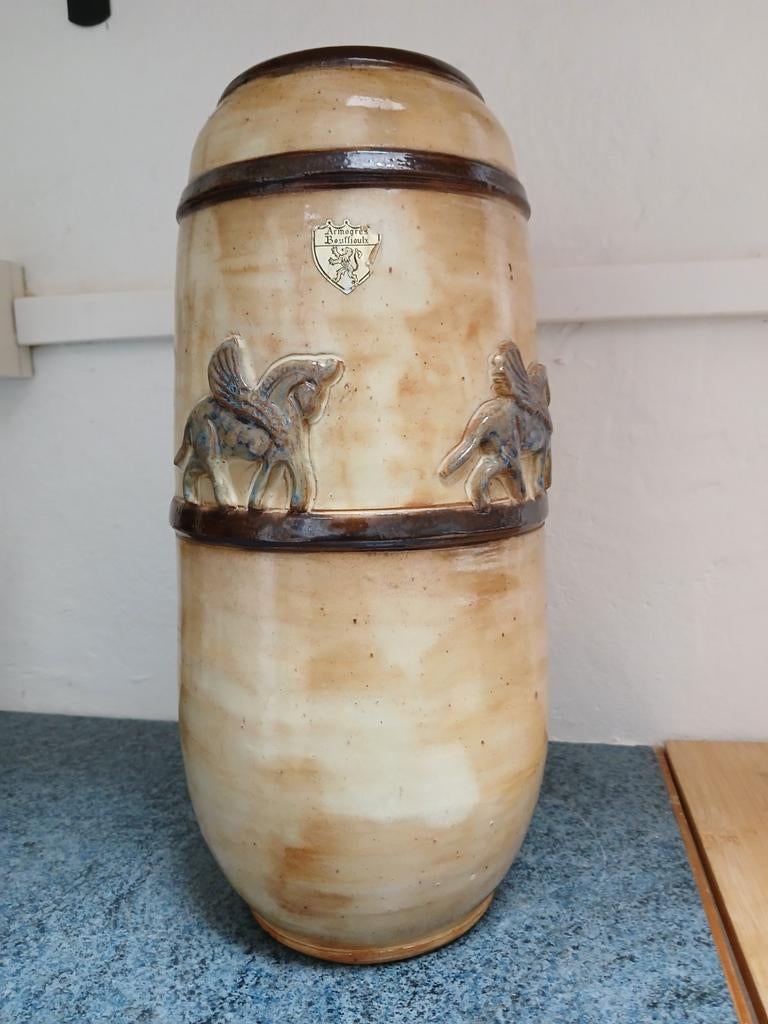 Vase willy Biron, Enlèvement