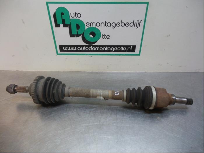 Arbre de transmission avant gauche d'un Peugeot 206, -, 3 mois de garantie, Utilisé, -