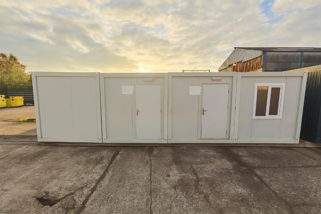 9 x Unités de 6 m x 2,4 m à partir de 1 500,00 euros chacune, Enlèvement