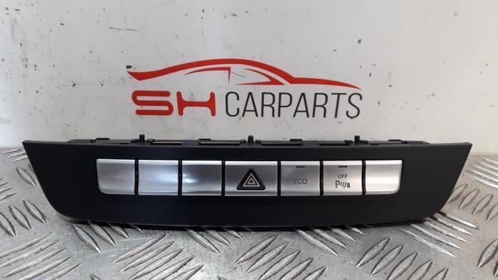 Paniekverlichtings Schakelaar van een Mercedes C-Klasse, Gebruikt, -, Ophalen of Verzenden, -