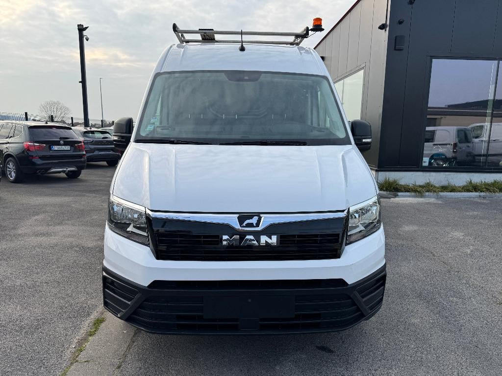 Man TGE 2.0 tdi L4H2 automaat 1st eig ohboek trekhaak camera, Auto's, Bestelwagens en Lichte vracht, 4 cilinders, 2226 kg, https://public.car-pass.be/vhr/01b36d7f-1153-401d-aa68-aecb25ac29ec