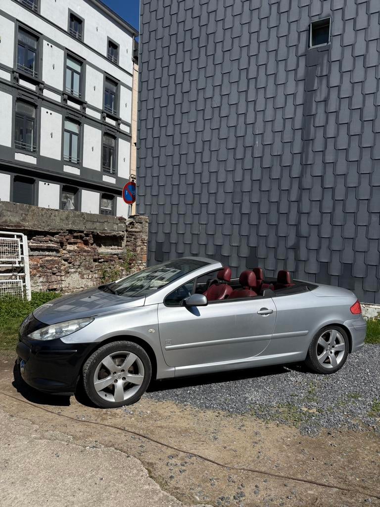 Peugeot 307 cabriolet 2.0 diesel anne 2008, Auto's, Peugeot, Particulier, Centrale vergrendeling, Elektrische ramen, Trekhaak