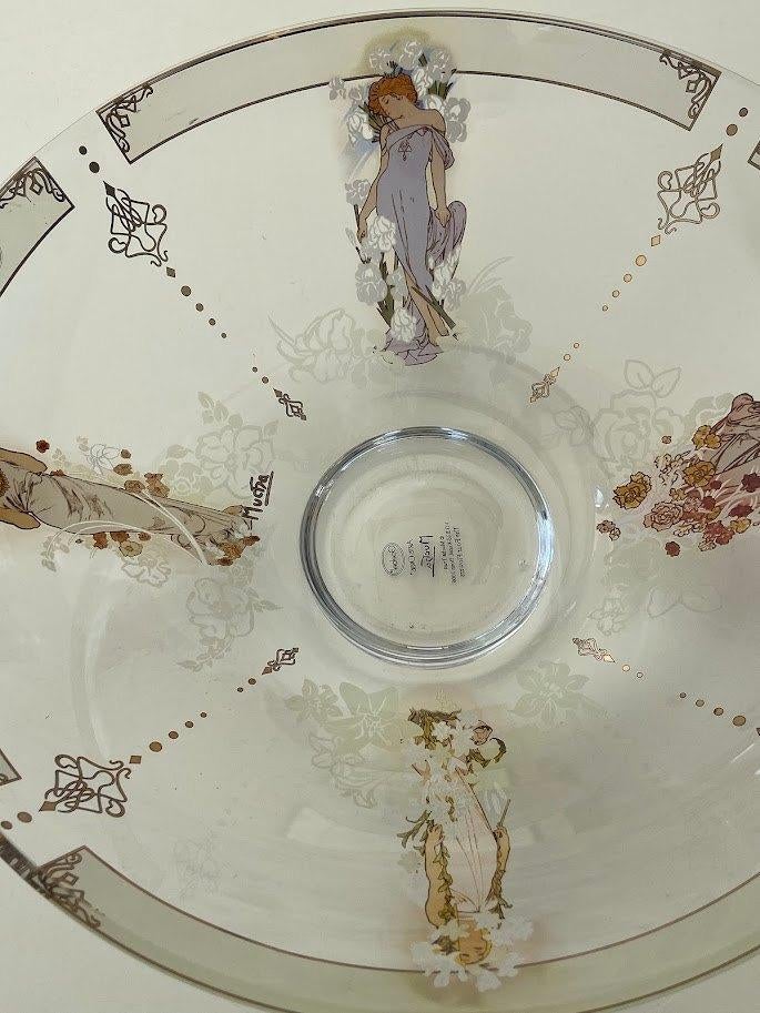 Grote porseleinen schaal van GOEBEL, gedecoreerd door MUCHA, Antiek en Kunst, Ophalen, Rond, Minder dan 50 cm, Minder dan 100 cm