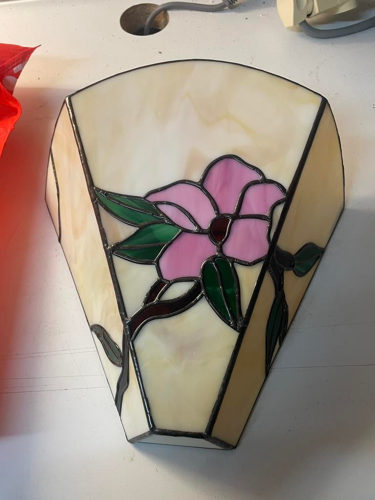 Muurlamp, Enlèvement, Comme neuf