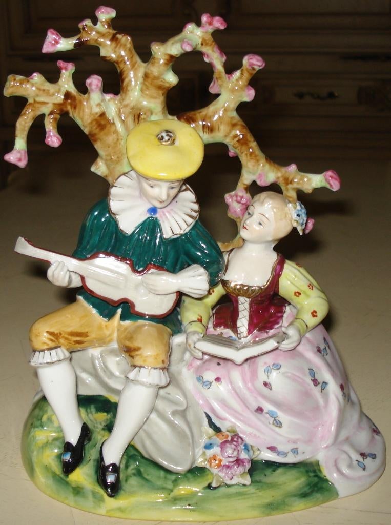 verschillende beelden in porselein en biscuit, Antiek en Kunst, Ophalen