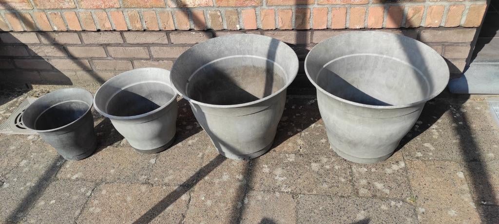 4 pots de fleurs « Savanna » : 2 grands+2 plus petits, coule, Jardin & Terrasse, Bacs à fleurs & Jardinières, Synthétique, Intérieur