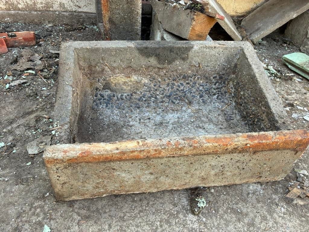 Trog eetbak dieren in beton, Tuin en Terras, Ophalen, Zo goed als nieuw, Beton