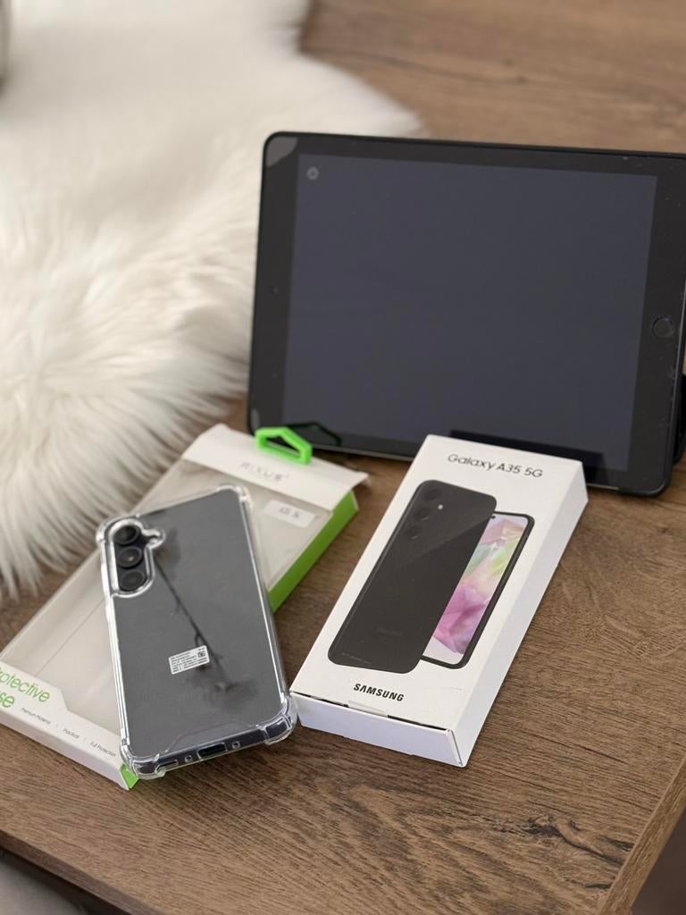 Te koop: Samsung Galaxy A35 5G (128GB) + iPad 5 (32GB WiFi), Computers en Software, Tablet-hoezen, Ophalen, Zo goed als nieuw