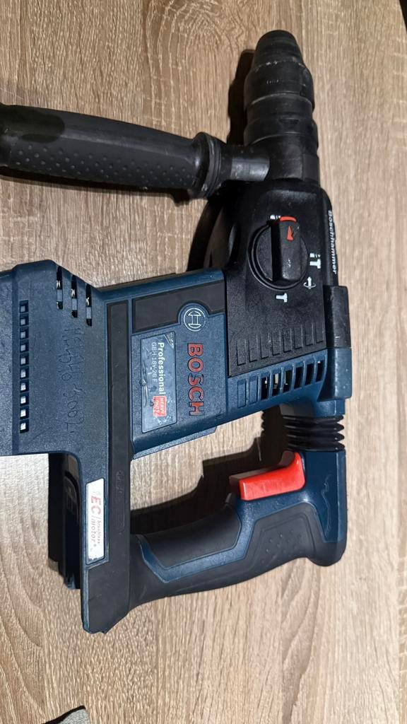 Bosch Professional GBH 18V-26F, 600 watt of meer, Zo goed als nieuw, Variabele snelheid, Ophalen