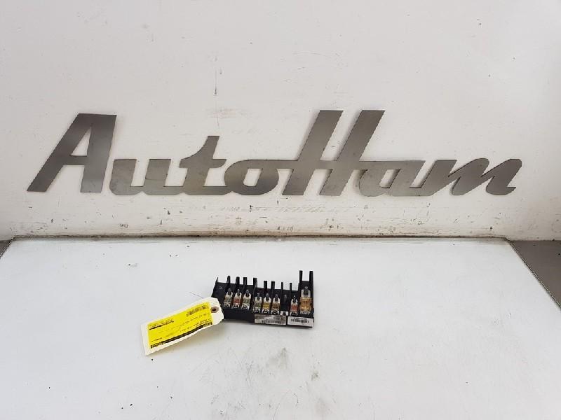 BOITIER FUSIBLES Volkswagen Transporter T6 (01-2015/08-2024), Utilisé, Volkswagen