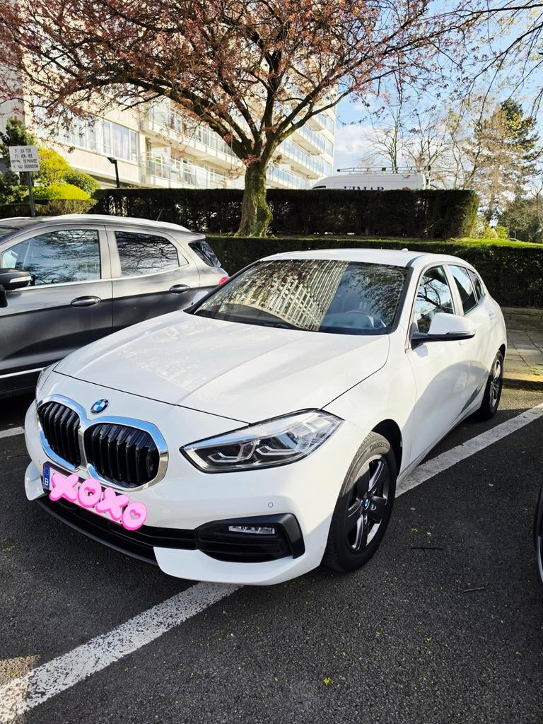 Bmw série 1,  116i 2022/08 moi état impeccable, Autos, Achat, Euro 6, Boîte manuelle, Noir