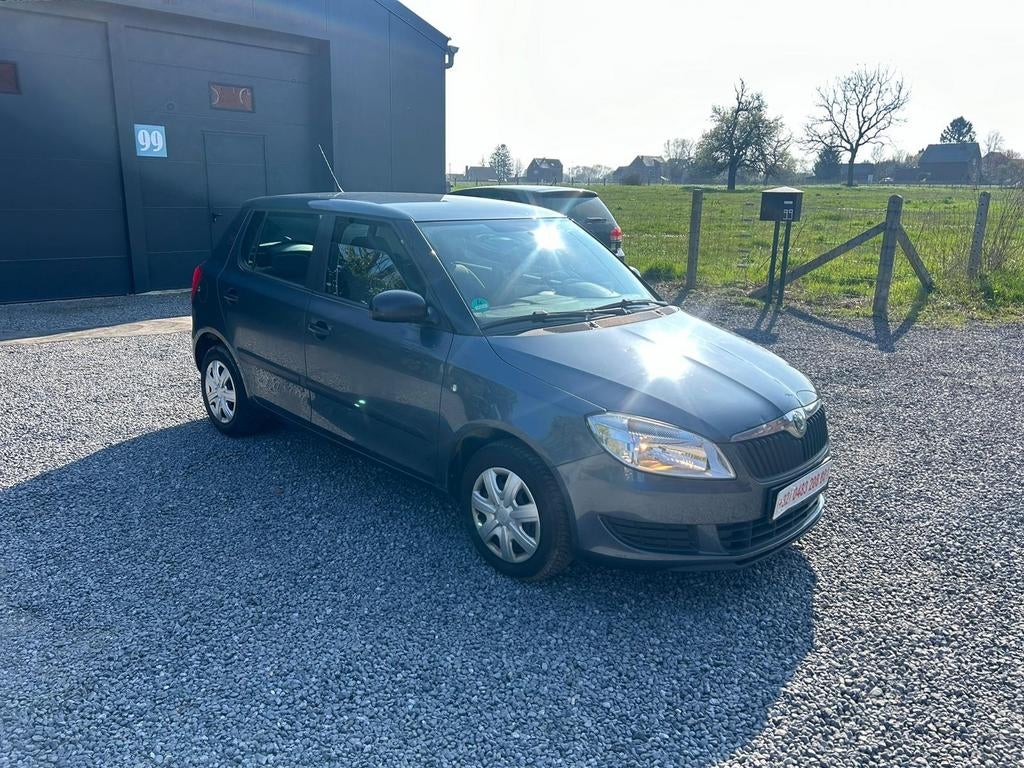 Skoda Fabia 1.2 essence AIRCO 2010 Euro5a 143000km, Autos, Achat, Entreprise, 5 portes, Verrouillage central