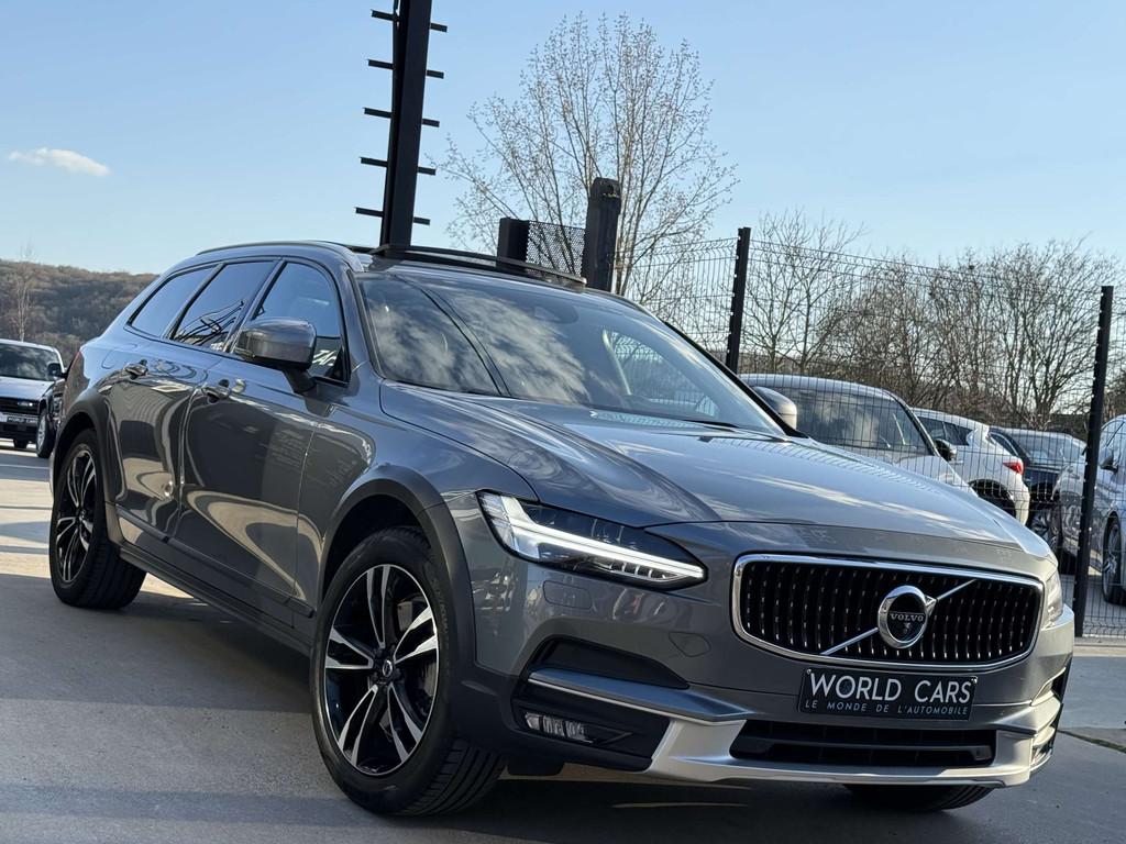 Volvo V90 Cross Country 2.0 D4 AWD Pro Geartronic CAM360 TOI, Auto's, Volvo, Automaat, https://public.car-pass.be/vhr/f22ef276-24c8-4992-ba5d-139b39958d1c