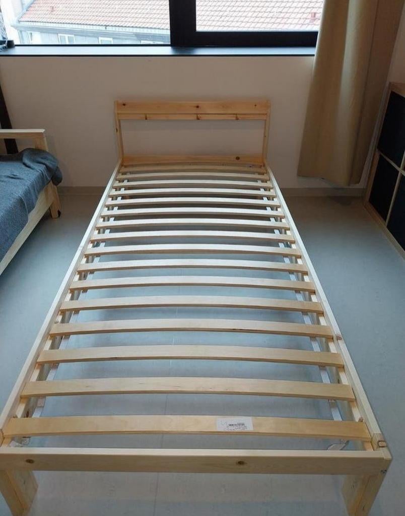 Cadre de lit IKEA TÄRNKULLEN 140x200 gris clair - Ameublement