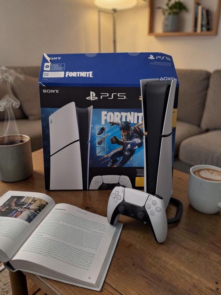 Ps5 slim Digital Edition met Fortnite bundel, Games en Spelcomputers, Ophalen of Verzenden, Zo goed als nieuw, Playstation 5 Digital