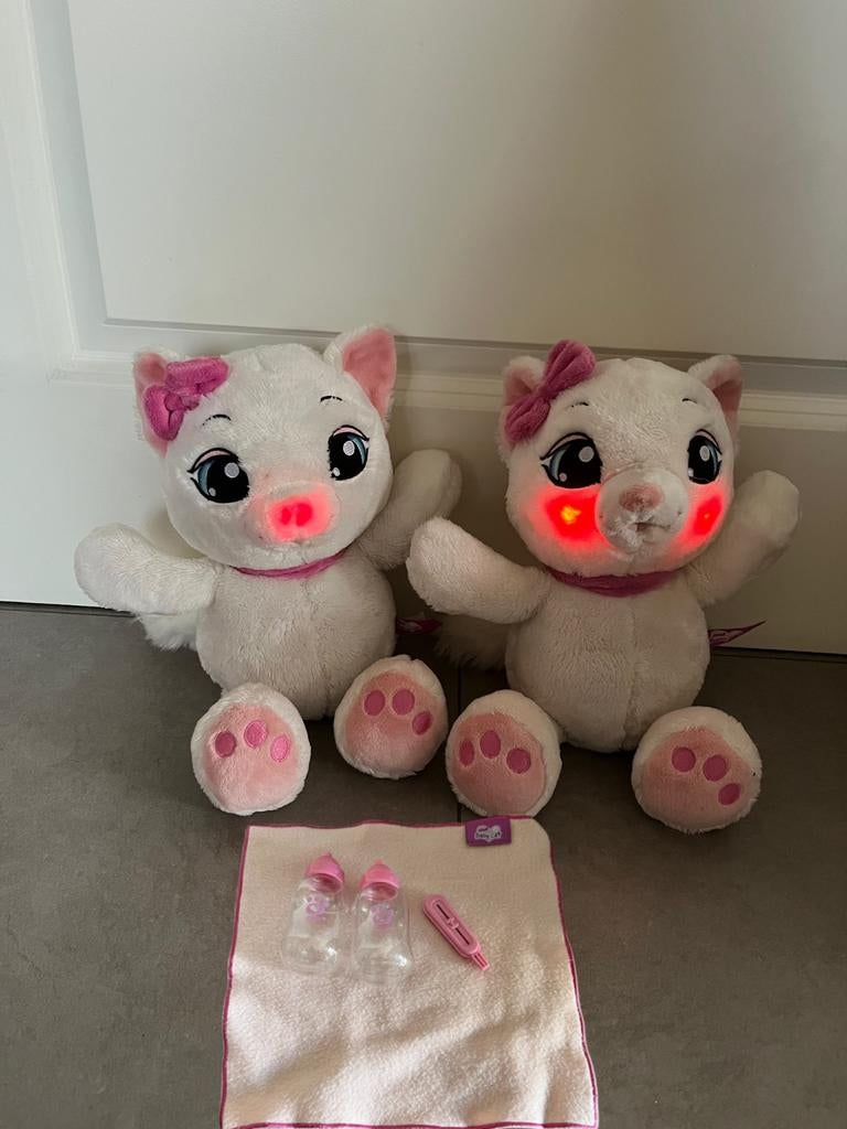 2 Sweet Baby Cat's interactieve knuffels, Kinderen en Baby's, Speelgoed | Knuffels en Pluche, Gebruikt, Ophalen of Verzenden
