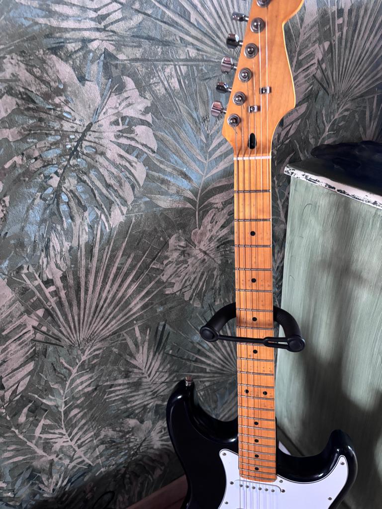 Stratocaster, Muziek en Instrumenten, Snaarinstrumenten | Gitaren | Elektrisch, Ophalen of Verzenden, Zo goed als nieuw, Solid body