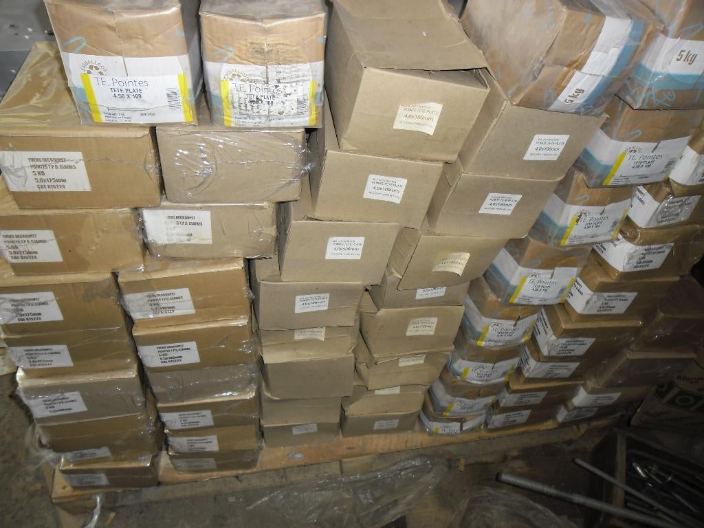 Schroeven, moeren, pijpen, stenen, Doe-het-zelf en Bouw, IJzerwaren en Bevestigingsmiddelen, Nieuw, Schroeven, Inox, Ophalen