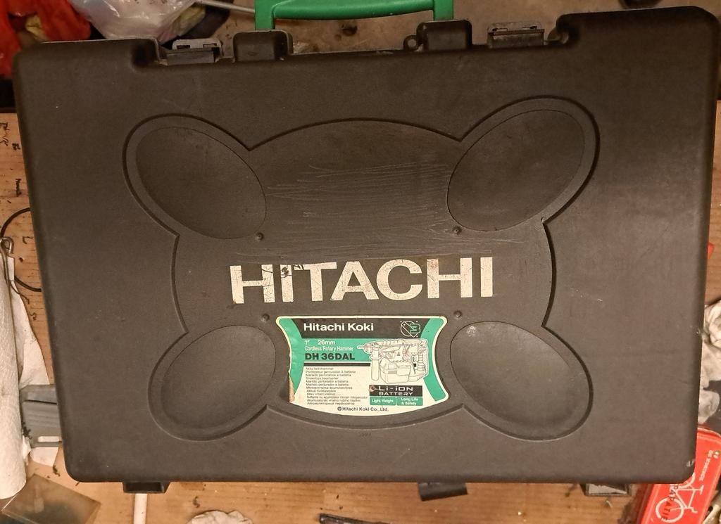 Hitachi  boorhamer 36v, Ophalen