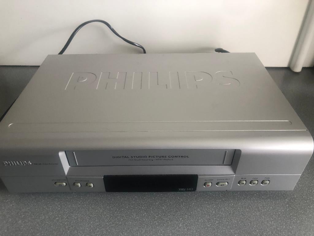Philips videorecorder met afstandsbediening, TV, Hi-fi & Vidéo, Enlèvement, Utilisé, Lecteur ou enregistreur VHS