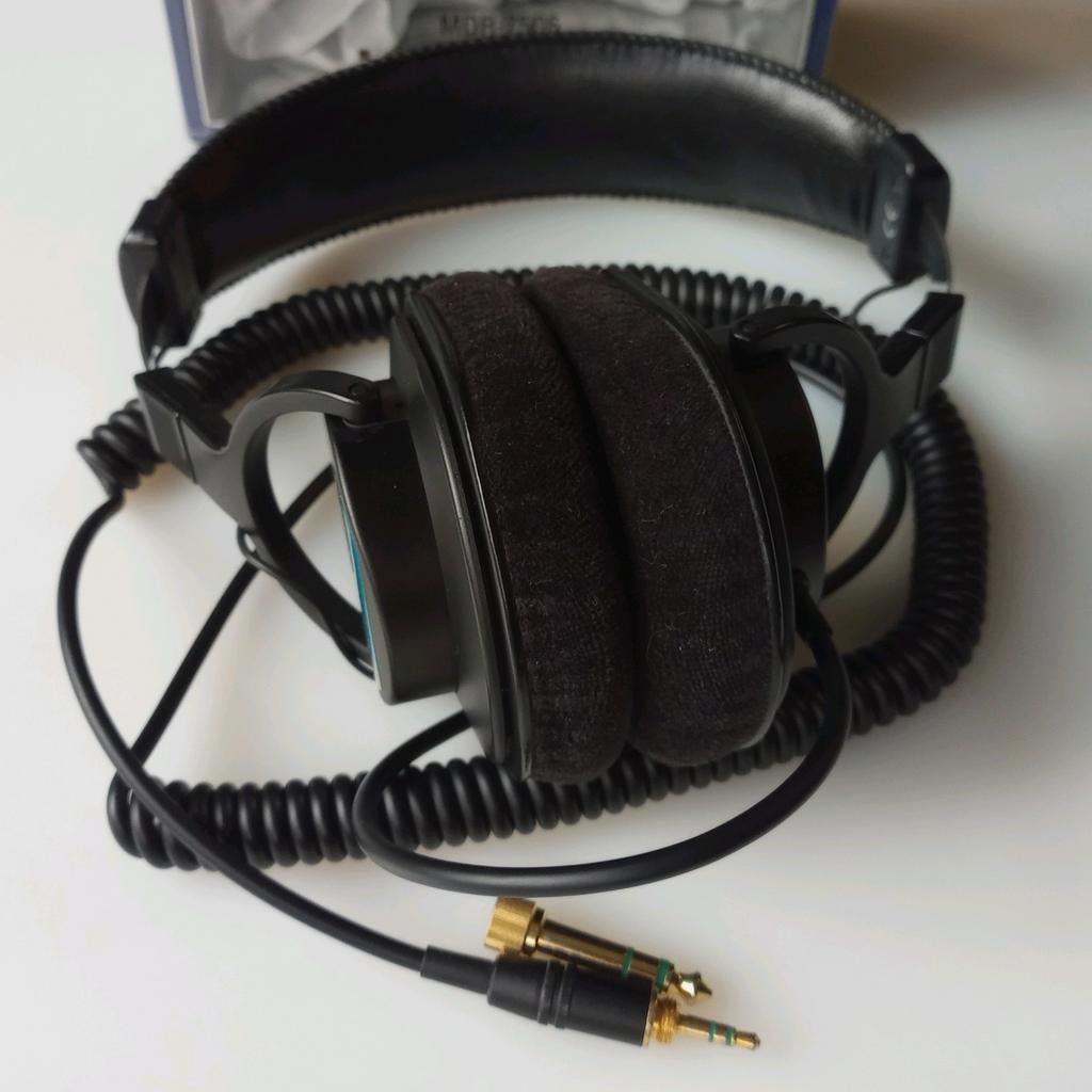 Sony MDR7506 (avec oreillettes en velours), TV, Hi-fi & Vidéo, Casques audio, Comme neuf, Sony, Enlèvement ou Envoi