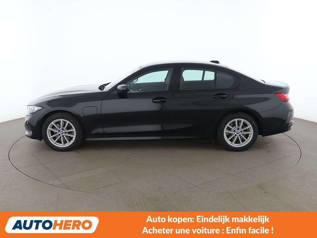 BMW 3 Serie 320 320e (bj 2024, automaat), Auto's, Automaat, Achterwielaandrijving, Gebruikt, Euro 6