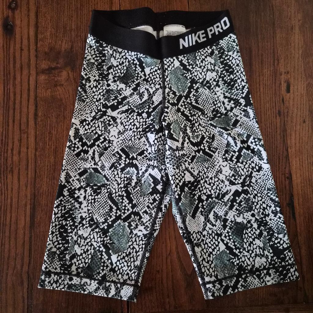 Short Nike pro, maat XS, Zwart, Nike, Ophalen of Verzenden, Hardlopen of Fietsen