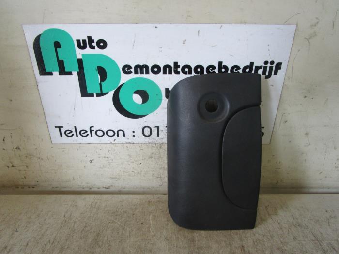 Poignée portière arrière camionnette d'un Renault Kangoo, Renault, -, 3 mois de garantie, Utilisé