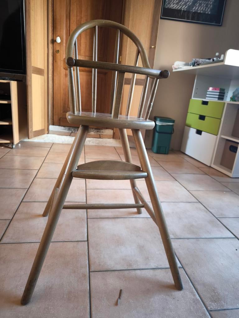 Chaise haute bébé en bois, Enfants & Bébés, Enlèvement