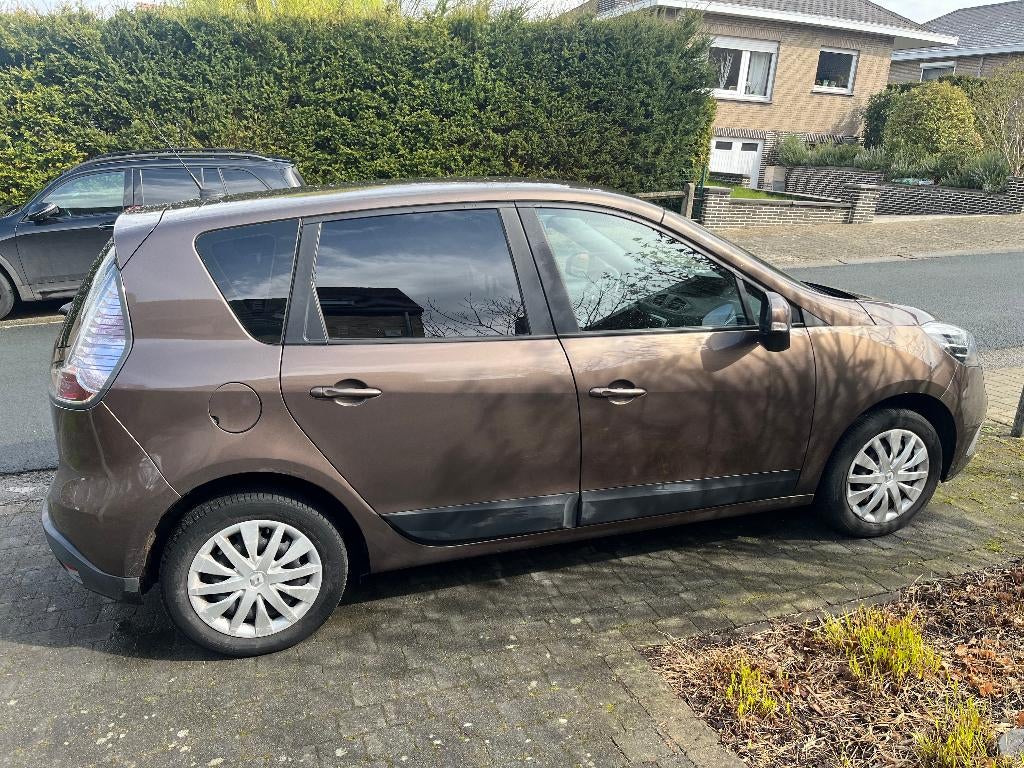 Automatique, Autos, Euro 5, Achat, 174 g/km, 1295 kg