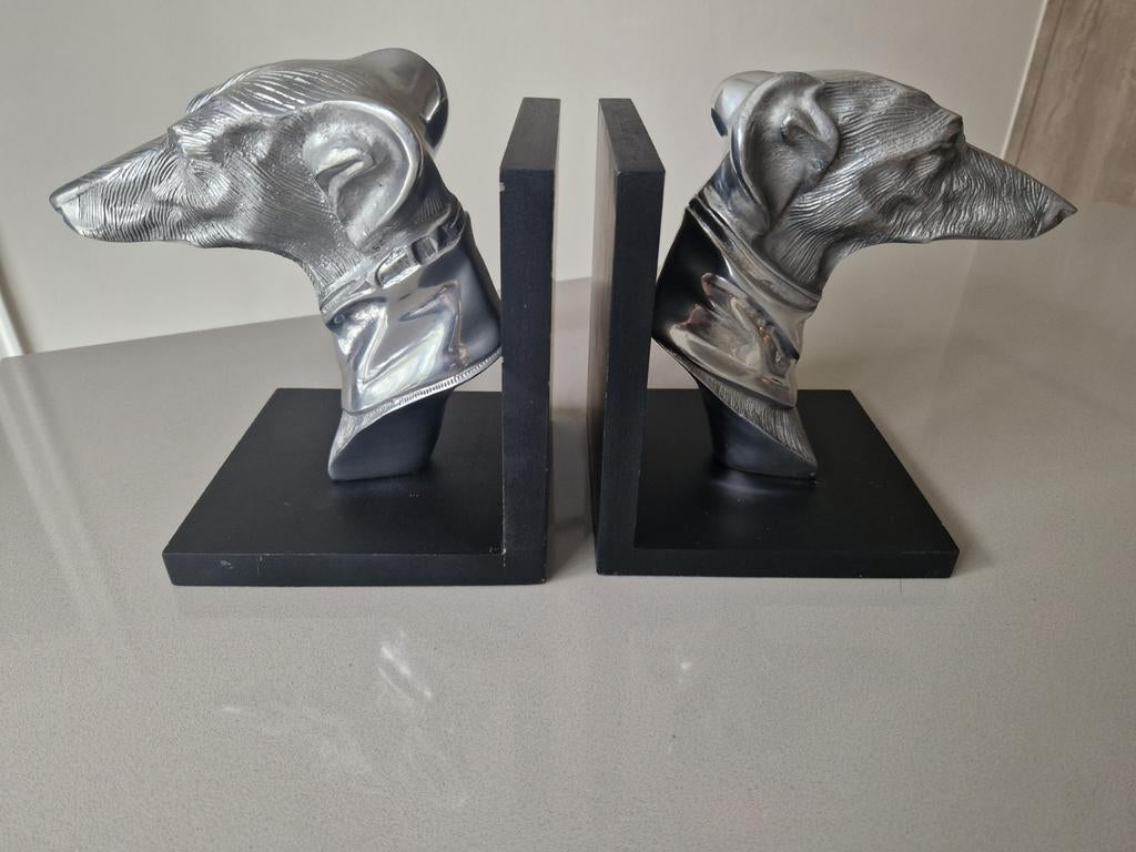 Serre-livres Greyhound, Enlèvement ou Envoi