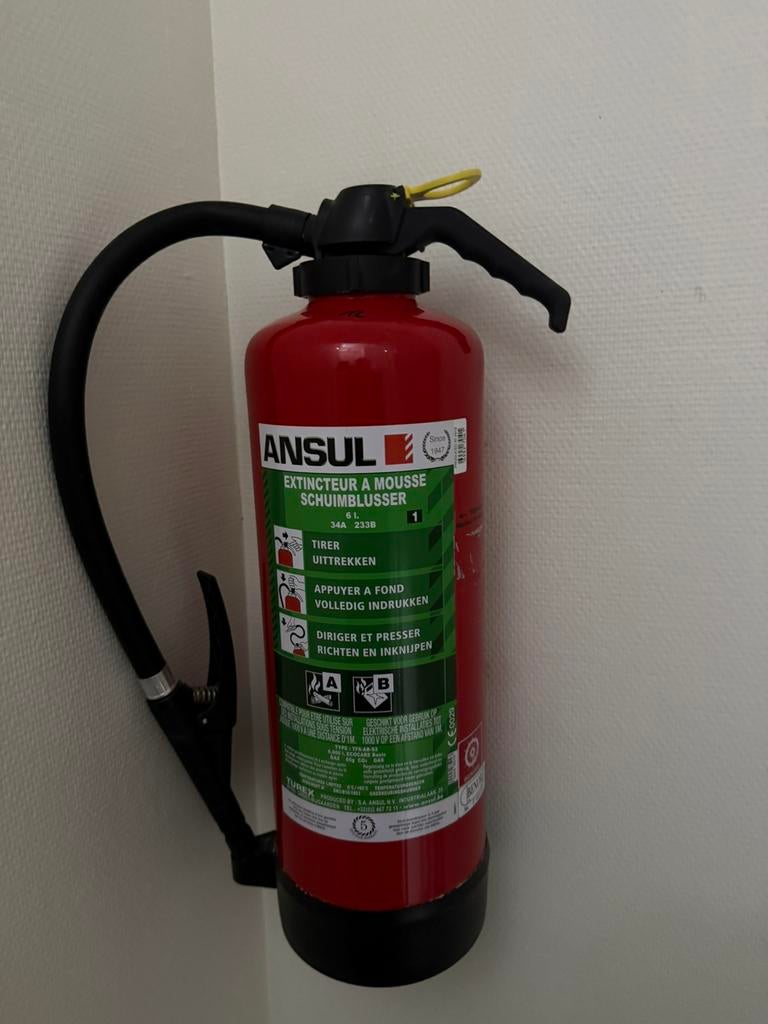 Schuim brandblusser, Ophalen, Nieuw, Brandblusser