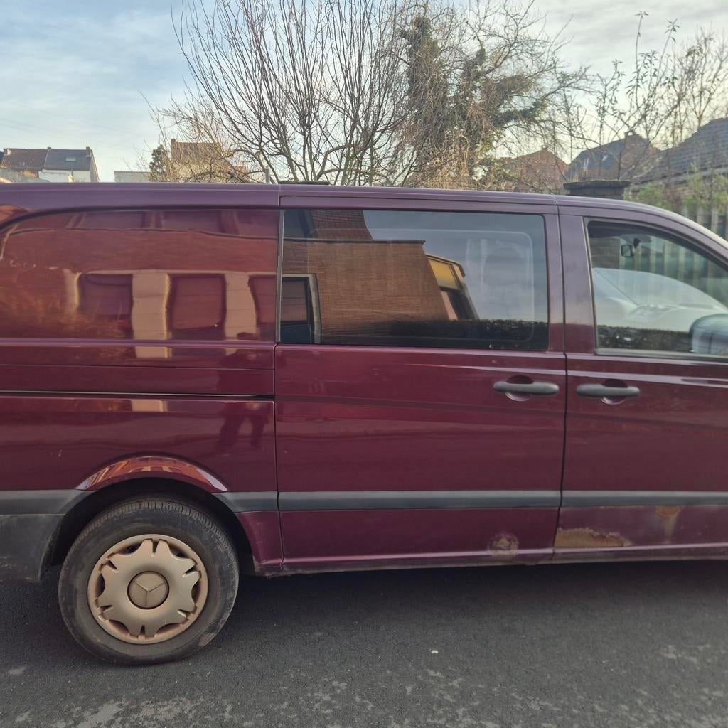 Mercedes Vito double cabine 2.2 diesel 2006 climatisation, Rouge, Achat, 110 kW, Boîte manuelle
