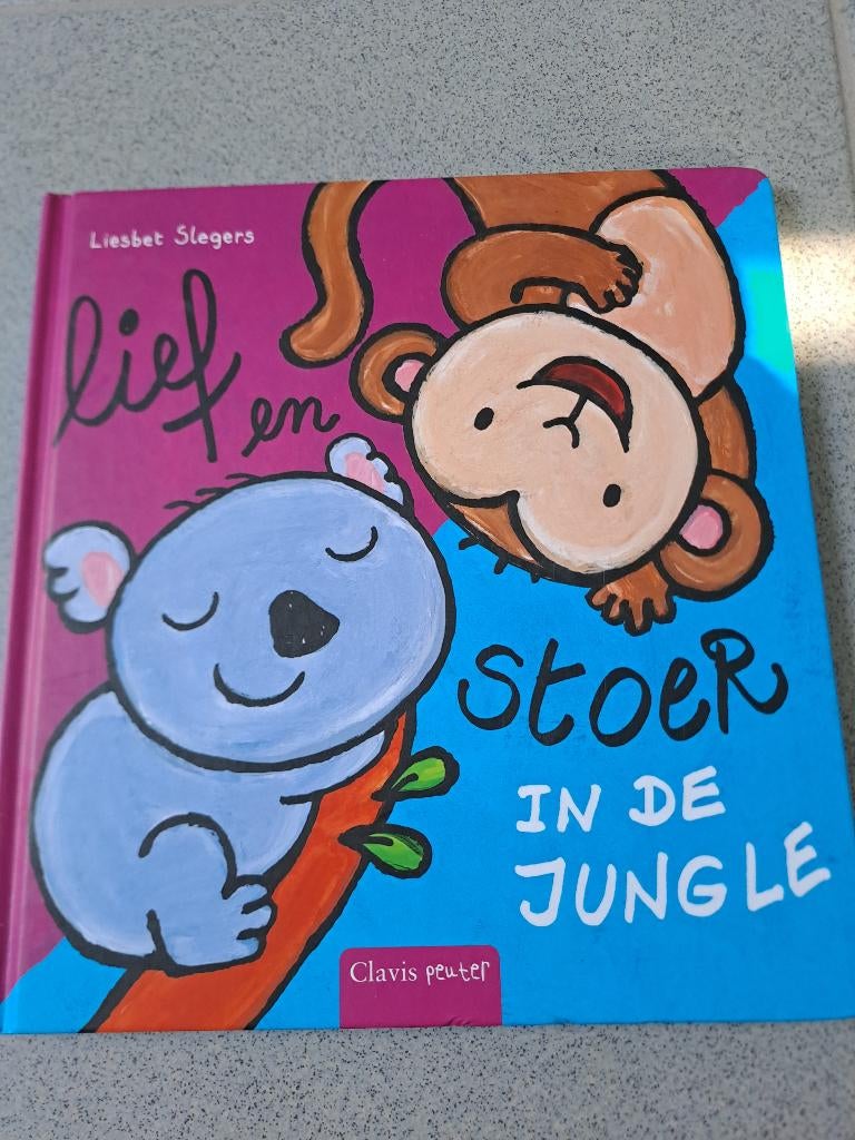 Lief en stoer in de jungle van Liesbet Slegers, Boeken, Kinderboeken | Kleuters, Ophalen, Voorleesboek, Zo goed als nieuw, Jongen of Meisje
