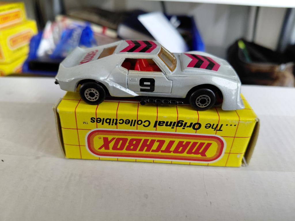 Matchbox 17j AMX Pro Stocker US Box, Hobby en Vrije tijd, Modelauto's | Overige schalen, Zo goed als nieuw, Auto, Ophalen of Verzenden
