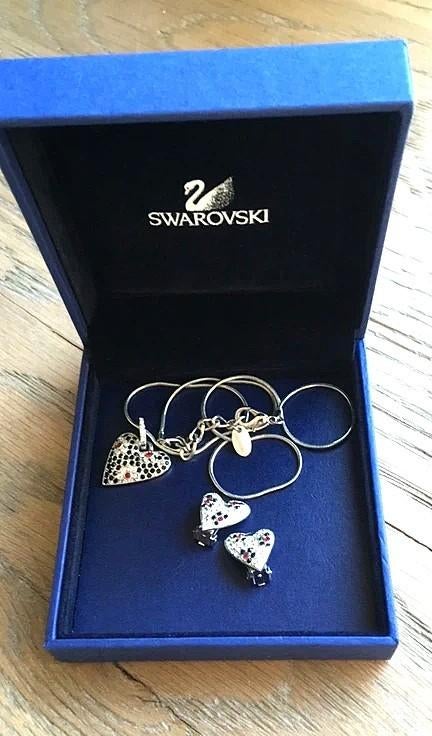 Ensemble de bijoux pendentif et boucles d'oreilles Swarovski, Enlèvement ou Envoi, Comme neuf, Avec pendentif, Autres matériaux