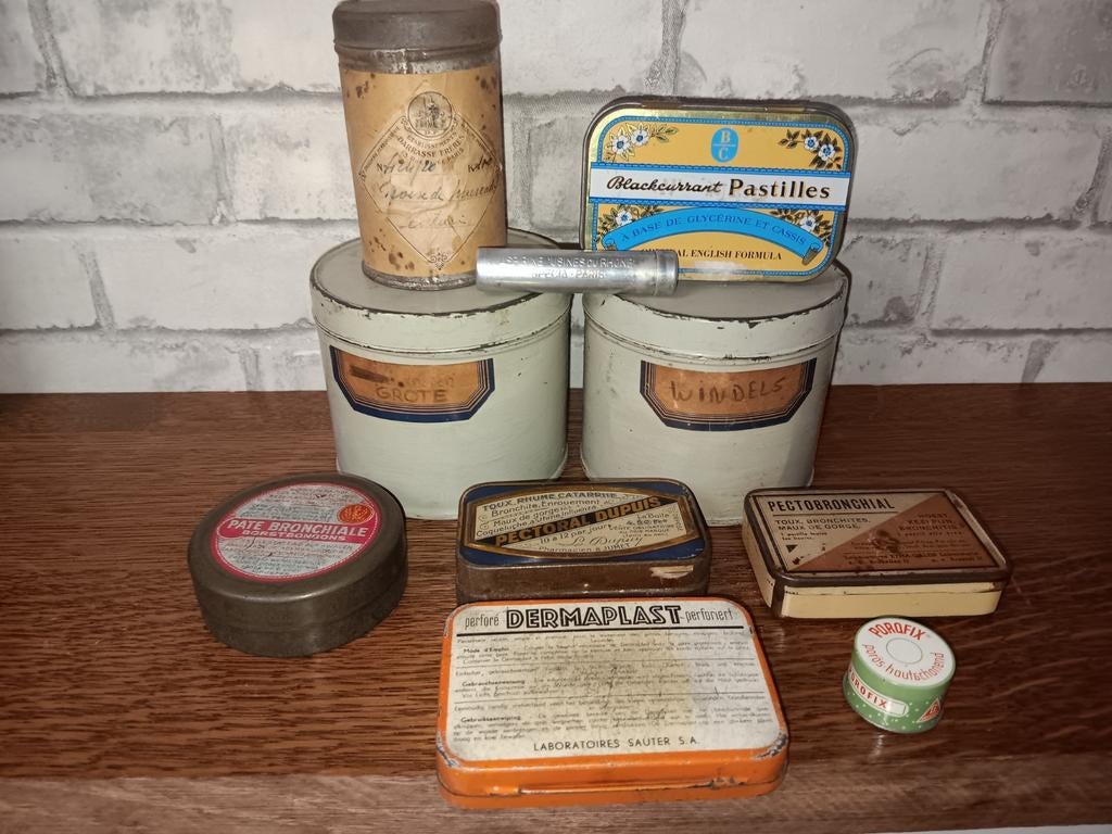 De vieux bidons médicaux., Enlèvement ou Envoi, Comme neuf