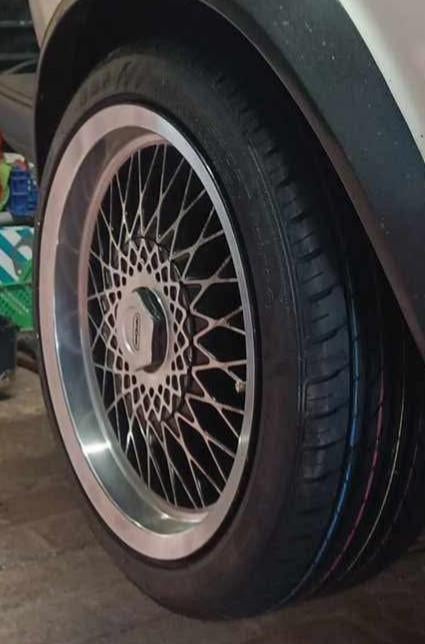 Jantes remotec d'époque en 4 x 100 avec 4 pneus neuf., Autos : Pièces & Accessoires, Enlèvement, Pneu(s)