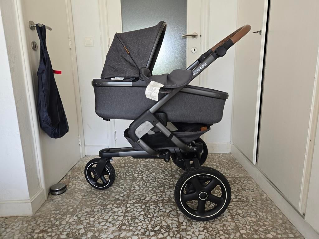 TBE Ensemble complet Maxi-Cosi + base Isofix, Enfants & Bébés, Poussettes & Combinaisons, Enlèvement, Comme neuf, Poussette, Maxi-Cosi